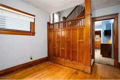 30 W Hiram Street, Barberton, OH 44203 - Photo 5