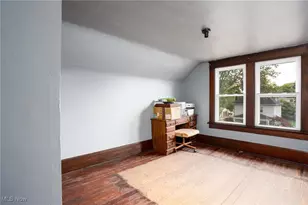 30 W Hiram St, Barberton, OH 44203 - Photo 25