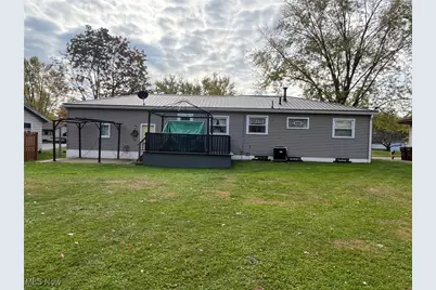 4041 Fairlawn Heights Drive SE, Warren, OH 44484 - Photo 3