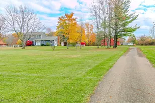 10315 Pinegate Dr, Chardon, OH 44024 - Photo 5