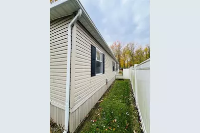 268 Twin Lakes, Elyria, OH 44035 - Photo 7