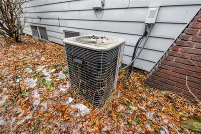 222 Central Parkway Avenue SE, Warren, OH 44483 - Photo 33