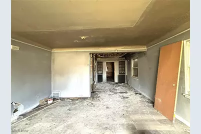 3957 Strandhill Road, Loveland, OH 44118 - Photo 13