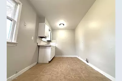 12510 Summerland Avenue, Loveland, OH 44111 - Photo 7