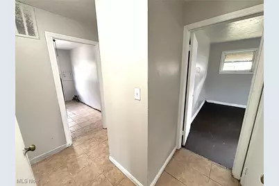 12510 Summerland Avenue, Loveland, OH 44111 - Photo 13