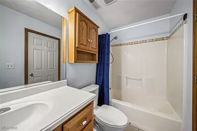 322 Chesapeake Cove, Painesville, OH 44077 - Photo 17