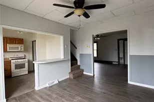 419 St Clair Ave, Cadiz, OH 43907 - Photo 3