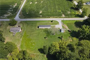 10564 Duck Creek Rd, Salem, OH 44460 - Photo 3