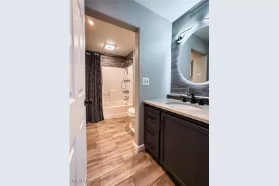 65 29th Street NW, Barberton, OH 44203 - Photo 15