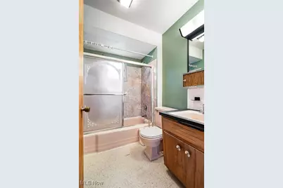 3966 Wadsworth Road, Norton, OH 44203 - Photo 17