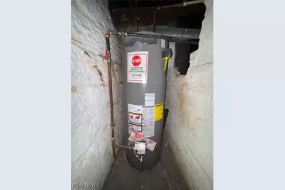 26 W York Street, Akron, OH 44310 - Photo 15