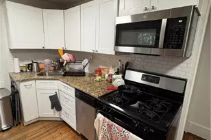 2312 W 10th St, Loveland, OH 44113 - Photo 3