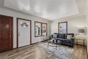 512 S Hazelwood Ave, Youngstown, OH 44509 - Photo 3