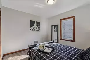 512 S Hazelwood Ave, Youngstown, OH 44509 - Photo 13