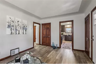 512 S Hazelwood Avenue, Youngstown, OH 44509 - Photo 5