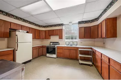 1900 East Avenue, Akron, OH 44314 - Photo 39