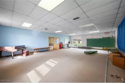 1900 East Avenue, Akron, OH 44314 - Photo 47