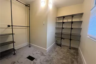 7915 E Pike, Norwich, OH 43767 - Photo 9