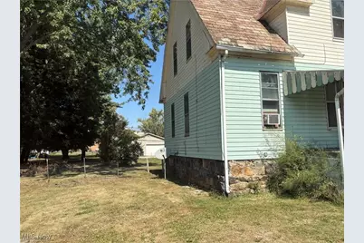 245 E Maryland Avenue, Sebring, OH 44672 - Photo 3