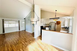 30404 Gebhart Pl, Willowick, OH 44095 - Photo 7