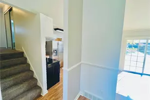 30404 Gebhart Pl, Willowick, OH 44095 - Photo 13