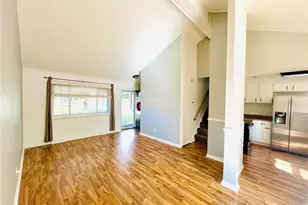 30404 Gebhart Pl, Willowick, OH 44095 - Photo 5