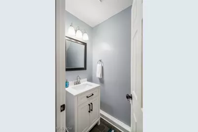 323 California Avenue, Lorain, OH 44052 - Photo 13