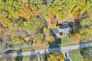 2595 Kenlo Woods Dr, Nashport, OH 43830 - Photo 7