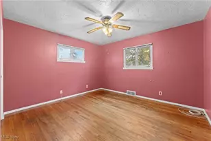 30321 Gebhart Pl, Willowick, OH 44095 - Photo 15