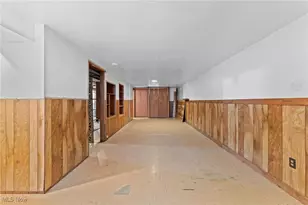 30321 Gebhart Pl, Willowick, OH 44095 - Photo 3