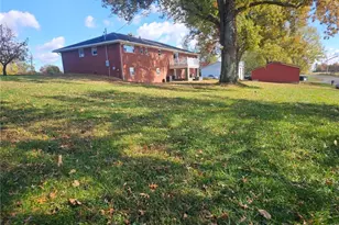 56 Carson Ln, Little Hocking, OH 45742 - Photo 5