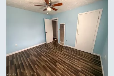 2405 Youngstown Road SE, Warren, OH 44484 - Photo 21