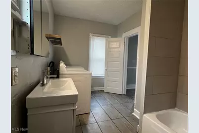 2602 Vega Avenue, Loveland, OH 44113 - Photo 17