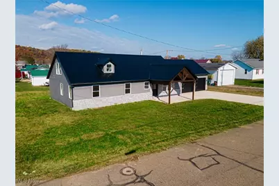 950 Beech Street, Newcomerstown, OH 43832 - Photo 3