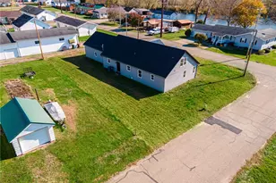 950 Beech St, Newcomerstown, OH 43832 - Photo 7