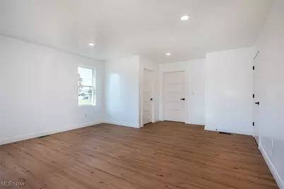 950 Beech Street, Newcomerstown, OH 43832 - Photo 25