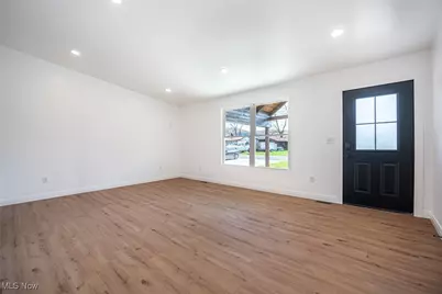 950 Beech Street, Newcomerstown, OH 43832 - Photo 11