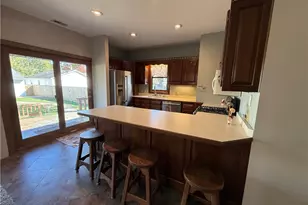 522 6th St, Marietta, OH 45750 - Photo 5