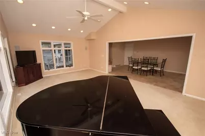 8094 Rolling Brook Road, Sagamore Hills, OH 44067 - Photo 7