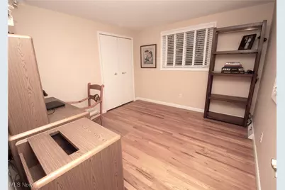 8094 Rolling Brook Road, Sagamore Hills, OH 44067 - Photo 17