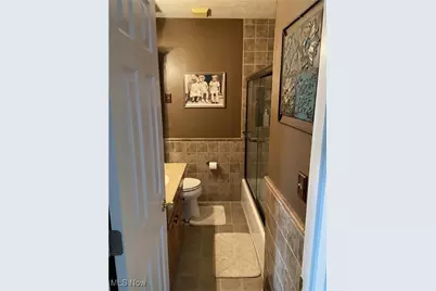 30195 Truman Avenue, Wickliffe, OH 44092 - Photo 17