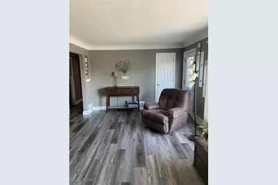 30195 Truman Avenue, Wickliffe, OH 44092 - Photo 15