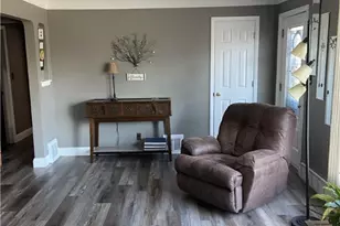 30195 Truman Ave, Wickliffe, OH 44092 - Photo 15