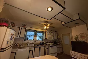 622 Harbor St, Conneaut, OH 44030 - Photo 7