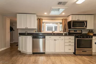 871 Birchwood Drive, Willoughby, OH 44094 - Photo 13