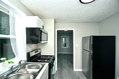 542 Montgomery Street, Akron, OH 44305 - Photo 9