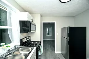 542 Montgomery St, Akron, OH 44305 - Photo 9