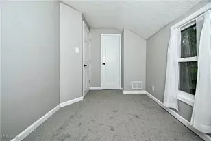 542 Montgomery St, Akron, OH 44305 - Photo 13