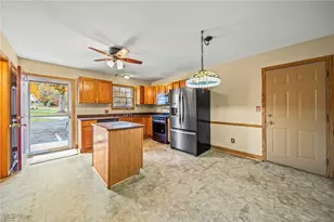 855 Spring St, Conneaut, OH 44030 - Photo 17