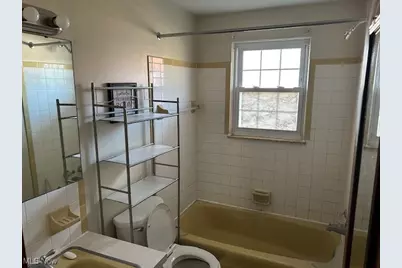 1286 N Chapel Street #5, Louisville, OH 44641 - Photo 7